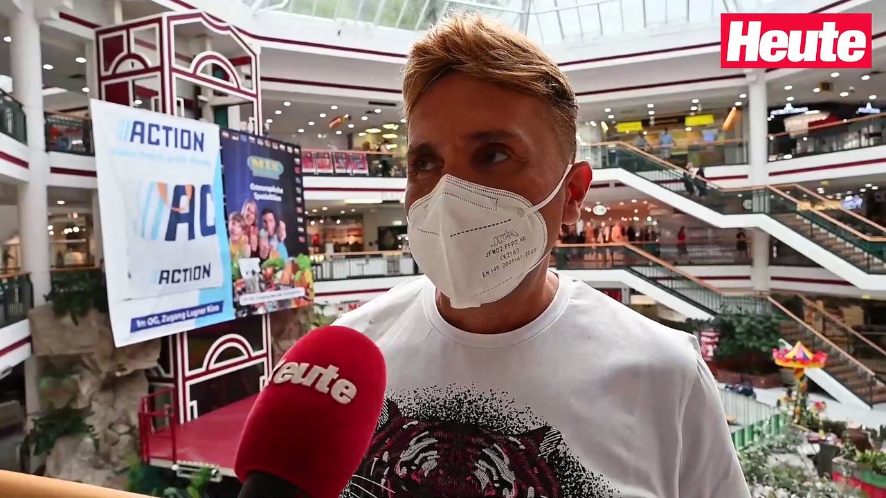 Impfgegnerin lässt sich bei Lugner gegen Corona impfen