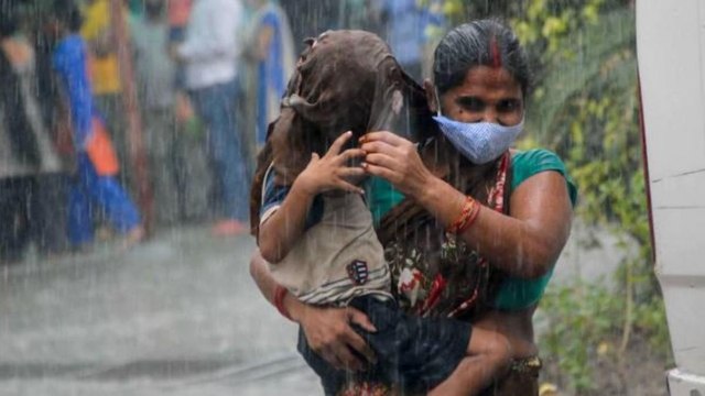 Shatak: Delhi sees fresh spells of rain