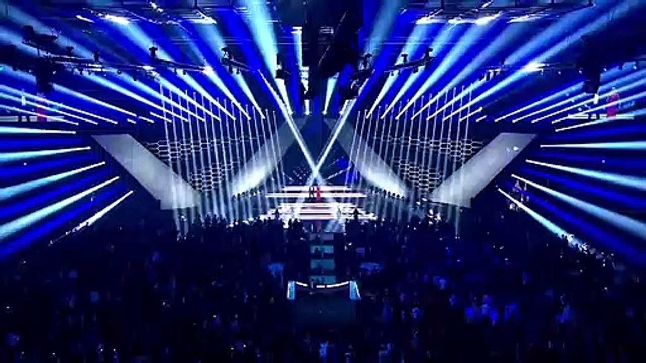 Tina Müller og Thomas Skov synger Sport 2018 i gang med en Nephew-inspireret åbning ’Igen og igen og..’ | Danmarks Radio