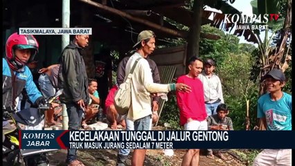 Tak Kuat Menahan Beban, Truk Masuk Jurang di Gentong
