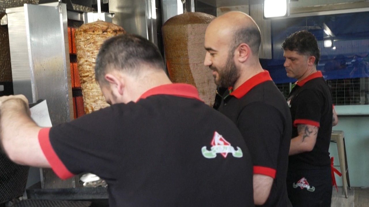 Döner zur Impfung: Impfaktion in Berlin-Wedding