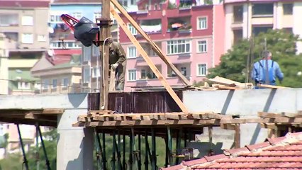 "Daireler ucuzlasın, çimento bedava" açıklamasına müteahhitler ne diyor?