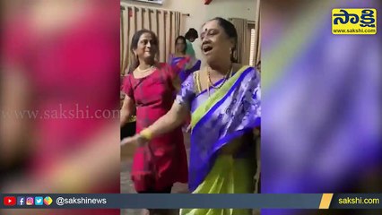 బుల్లెట్‌ బండి పాటకు ఏపీ డిప్యూటీ సీఎం సతీమణి డ్యాన్స్‌