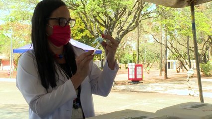 Brasil finalmente avança na vacinação contra a covid-19