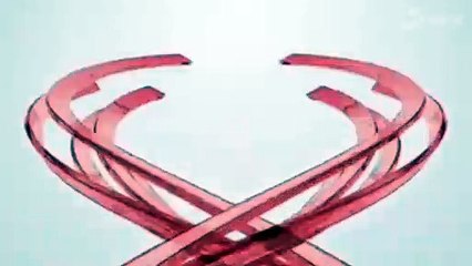 Polícia identifica jovem que chutou e danificou lixeira