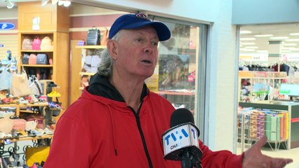 Un passeport vaccinal qui divise chez les services non essentiels