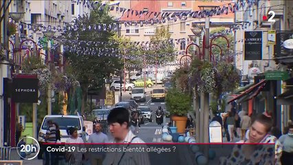 Covid-19 : les restrictions du pass sanitaire bientôt allégées ?