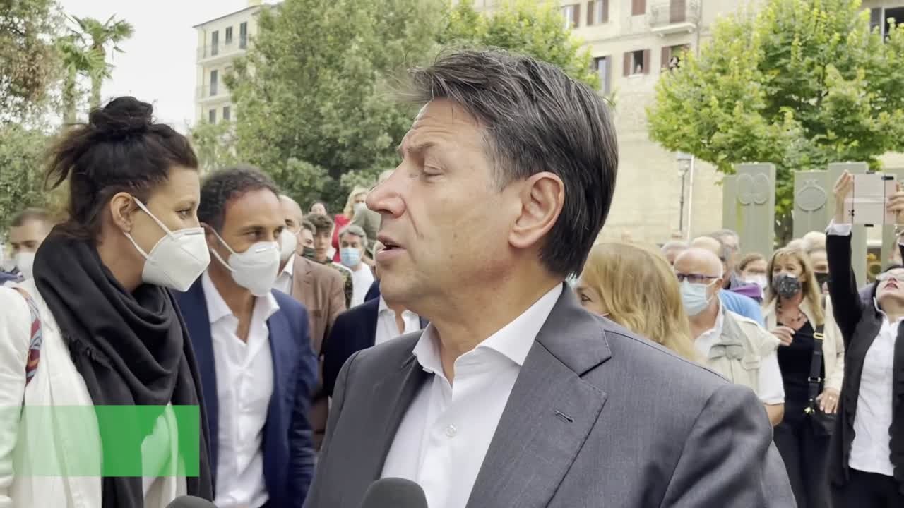 Vaccini, Conte: "Obbligo vaccinale? Non e' all'ordine del giorno"