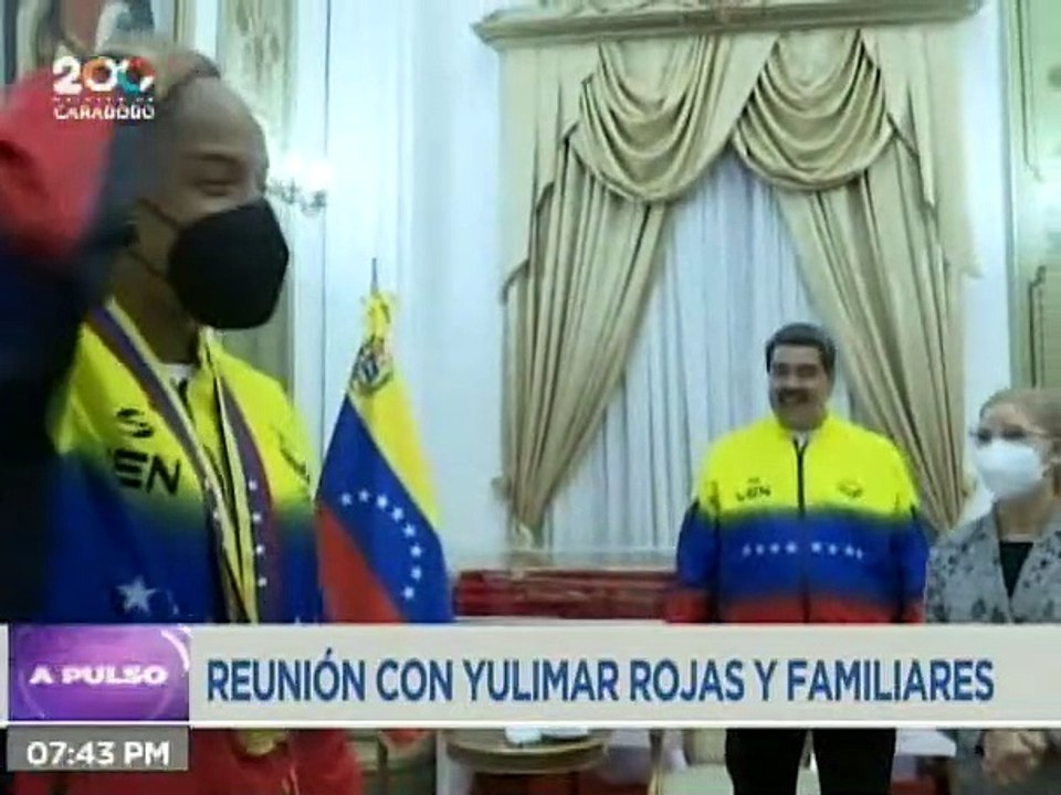 Jefe de Estado sostiene reunión con Yulimar Rojas y sus familiares en el Palacio de Miraflores