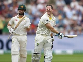 Smith & Wade’s ton put the Kangaroos in commanding position