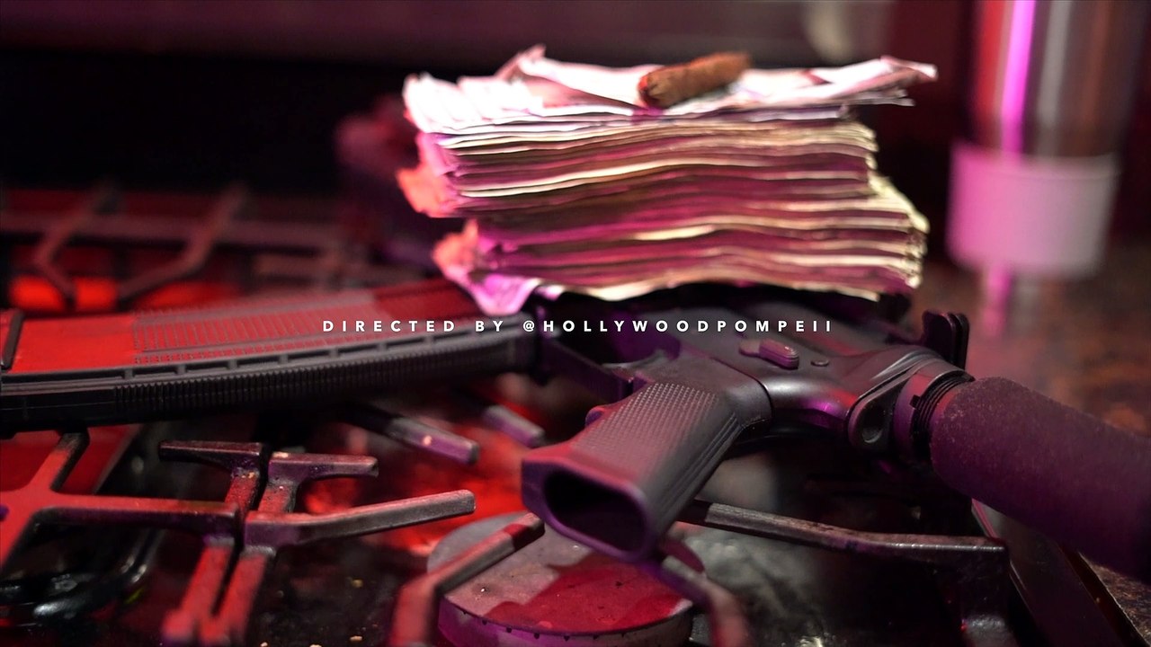 2 GLOCKS BREADWINNERBLUE x K00IY -Directed By Hollywood Pompeii