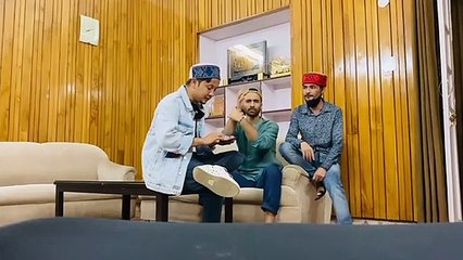 Kaise Hua __ Pawandeep Rajan Live singing infront of Raghav Juyal