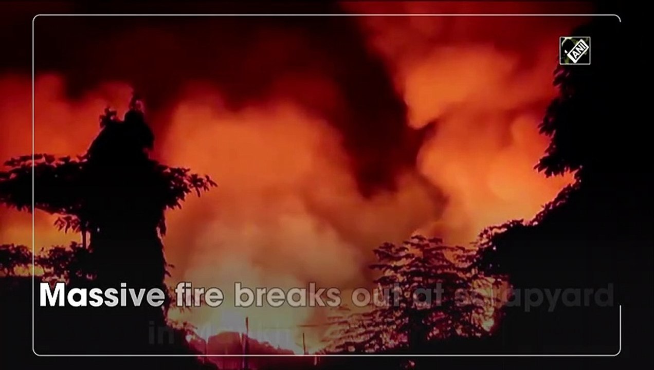Massive fire breaks out at scrapyard in Mankhurd, Mumbai