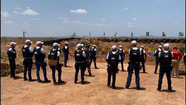 Novos soldados que irão compor o 14º BPM realizam curso de armamento, munições e tiros, em Pombal