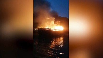 Kapal Pengangkut Barang Ekspor Dilempar Bom Molotov oleh Orang Tak Dikenal