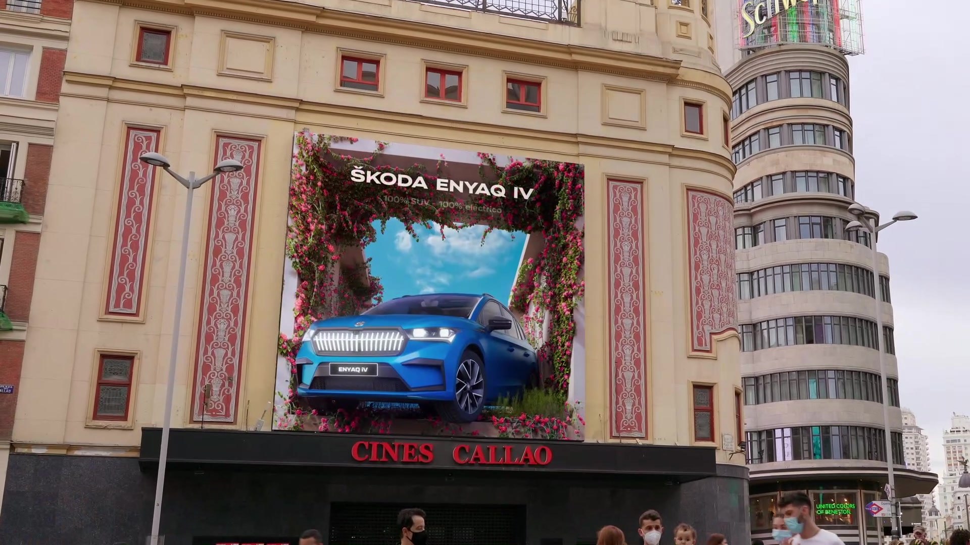 The new ŠKODA ENYAQ iV has taken over the emblematic Plaza del Callao in  the center of Madrid - video Dailymotion