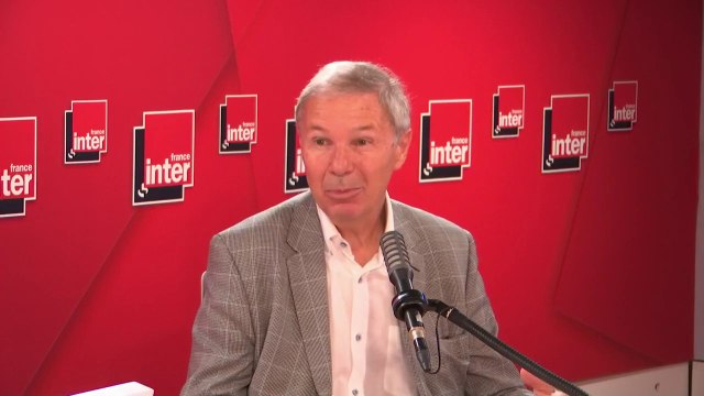 Jean-Marie Guéhenno : On a pris pour le triomphe de la démocratie ce qui était l'effondrement d'un système épuisé, l'Union soviétique. On aurait dû réfléchir à comment reconstruire l'Europe, au lieu de cela on a célébré l'individu triomphant..