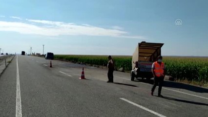 Son dakika haberi... DİYARBAKIR - Tır ile minibüs çarpıştı: 1 kişi öldü, 19 kişi yaralandı