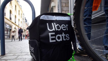 Montpellier, la vidéo d'un livreur Uber dans une rue inondée révolte les internautes
