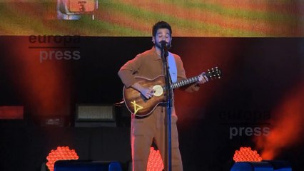 Camilo se deja la piel sobre el escenario en su concierto en Sevilla