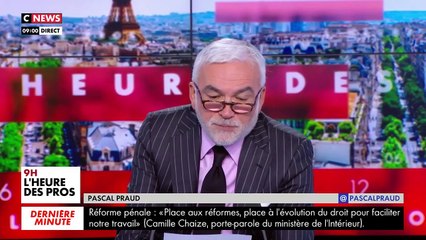 Moustache de Hitler sur Eric Zemmour : Pascal Praud dénonce la blague "antisémite" de Charline Vanhoenacker
