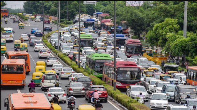 Police puts out traffic diversions in view of protest