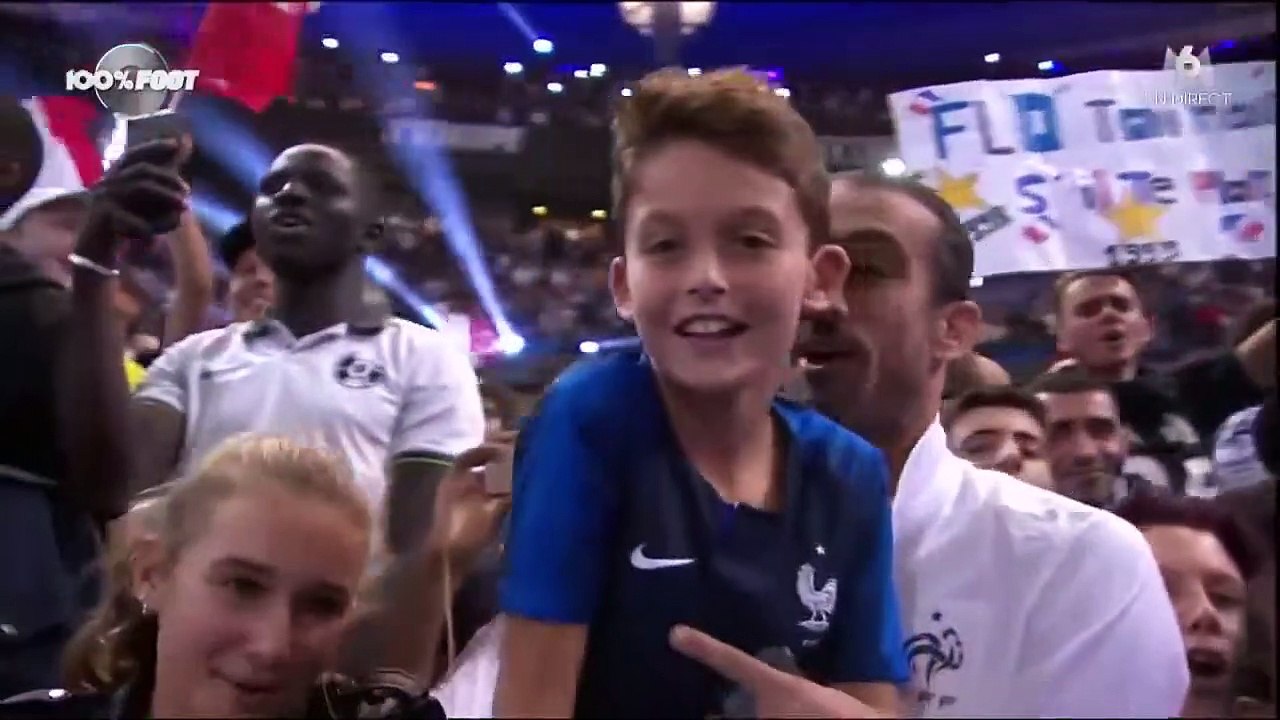 La france .. célébration stade de france / Coupe de monde ( Ramenez la coupe à la maison .. Aller les bleus aller)