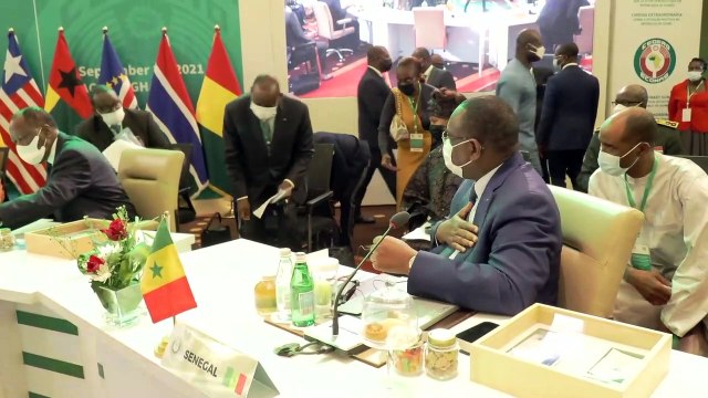 Le Président Alassane Ouattara prend part au sommet extraordinaire de la CEDEAO à Accra