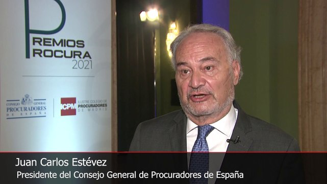 Carmen Calvo e Isabel Díaz Ayuso, premios Convivencia y Tolerancia de los procuradores