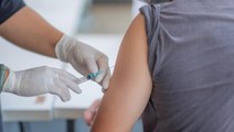 Özel hastanede sahte aşı skandalı! Hemşire, turistten 100 dolar para almış