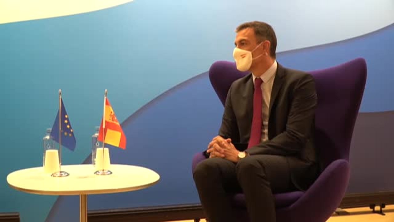 Sánchez celebra "el acuerdo con los sindicatos para continuar en la senda de la subida del SMI"