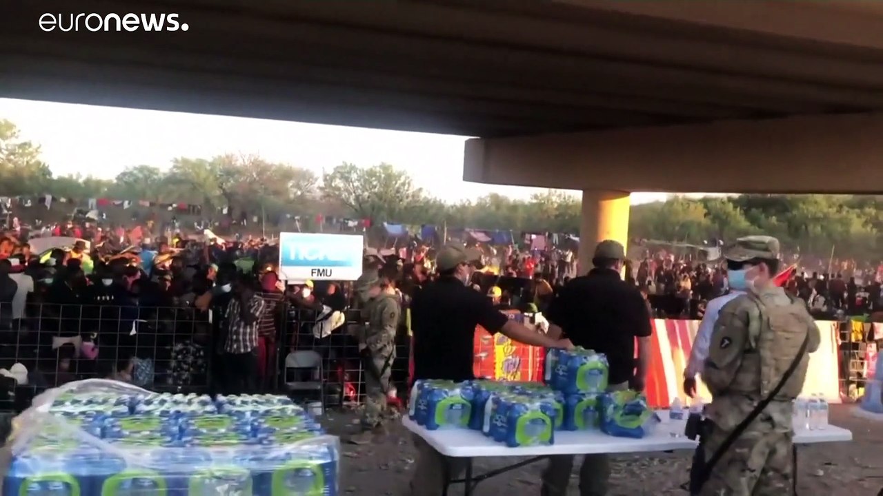 10.000 Menschen aus Haiti unter Brücke in Texas gestrandet