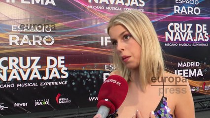 Nerea Rodríguez asiste a "Cruz de navajas, el musical de Mecano"