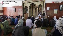 فيديو | إمام مسجد في كابول يكيل المديح لطالبان خلال خطبة الجمعة