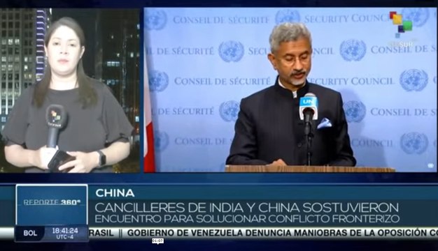 Cancilleres de China e India sostienen diálogos para solucionar conflictos fronterizos