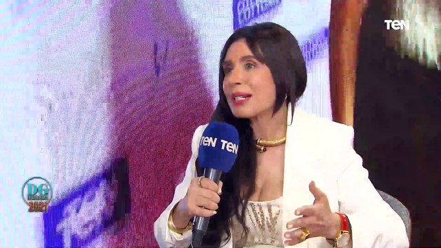 دينا ترد لأول مرة على ضجة صورتها بالحجاب في كواليس مسلسل السيدة زينب