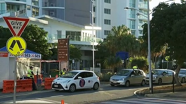 Qld-NSW border bubble under threat after positive COVID case detected