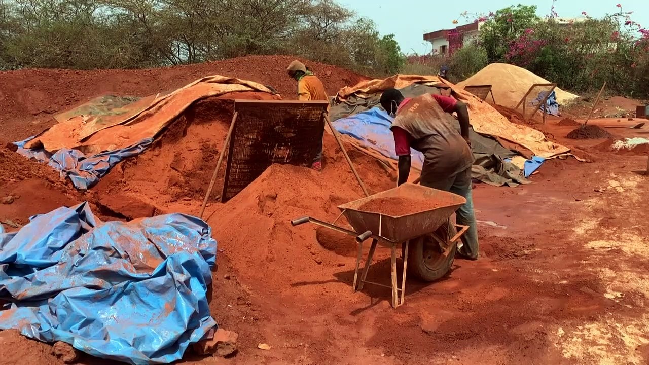 Climat: des briques en terre crue pour remplacer le béton au Sénégal?