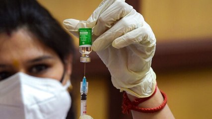 Govt sets target of 100 crore vaccinations by first week of October | Watch