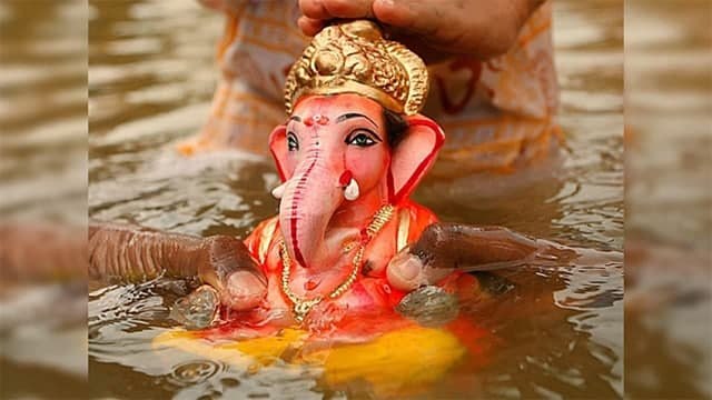 Ganesh Visarjan 2021: गणेश विसर्जन मंत्र | गणेश विसर्जन का मंत्र | Ganesh Visarjan Mantra | Boldsky