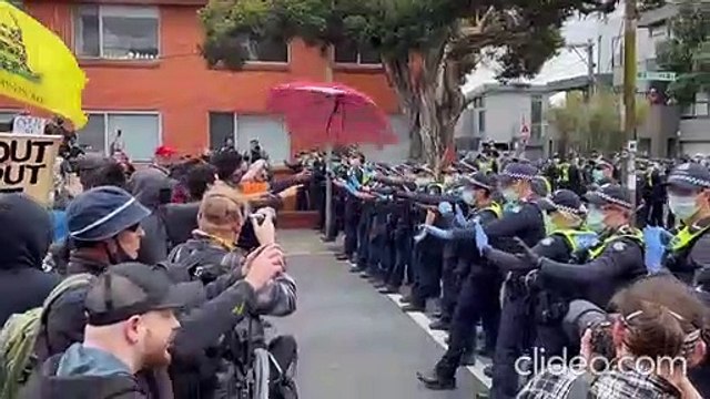 Violent Protests: Hundreds of Melbourne lockdown demonstrators defy police