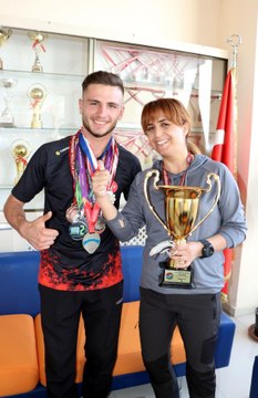 VANLI MİLLİ ATLET HEDEFİM DÜNYA VE OLİMPİYAT ŞAMPİYONASI'NDA MADALYA