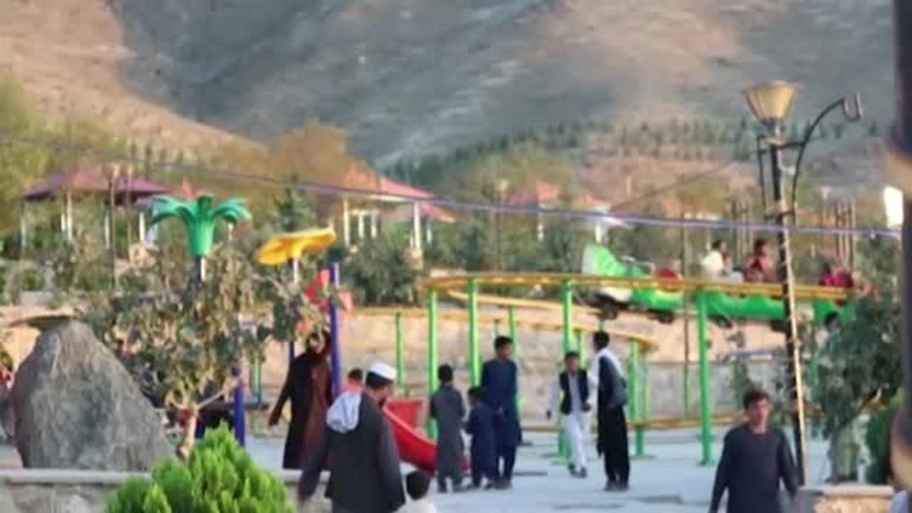 Los parques de atracciones se mantienen abiertos en Kabul tras la invasión talibán