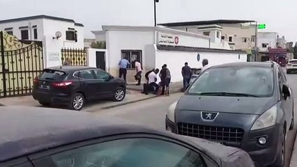 الإفراج عن النائب التونسي سيف الدين مخلوف المعروف بانتقاده للرئيس بعد توقيفه بعنف