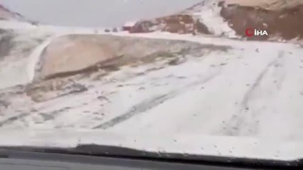 Erzurum'a mevsimin ilk karı Eylül ayında düştü