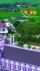 Nhà thờ màu tím ngọt ngào như bước ra từ cổ tích