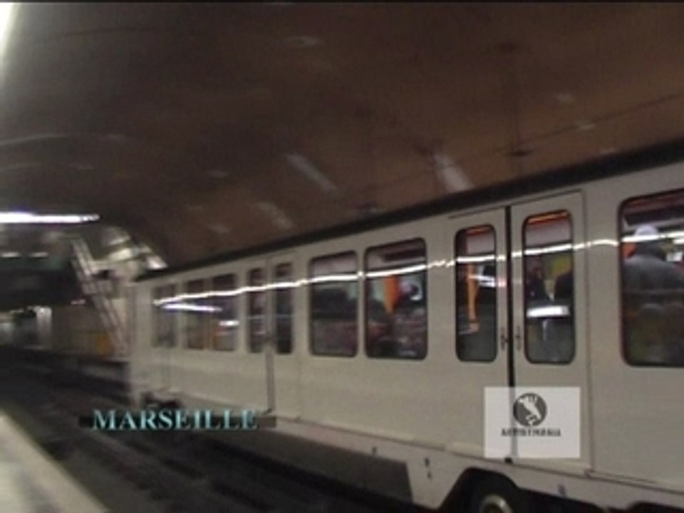 CHARAF :freestyle decouvrez Marseille en mode foot freestyle