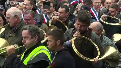 Caçadores franceses protestam