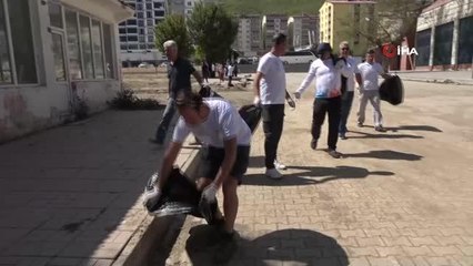 -Tatvan'da 'Dünya Kıyı Temizliği Günü' etkinliği