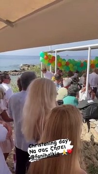 Φανή Χαλκιά: Βάφτισε τον γιο της στη Μάνη – Τα πρώτα στιγμιότυπα